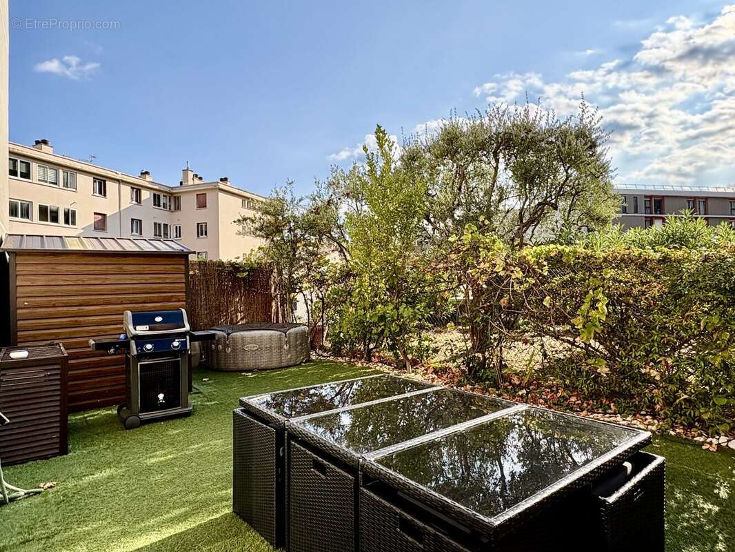 Appartement à ROQUEBRUNE-CAP-MARTIN