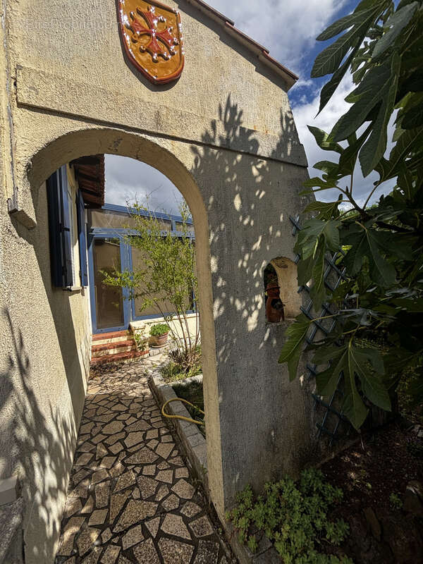 Maison à POMEROLS