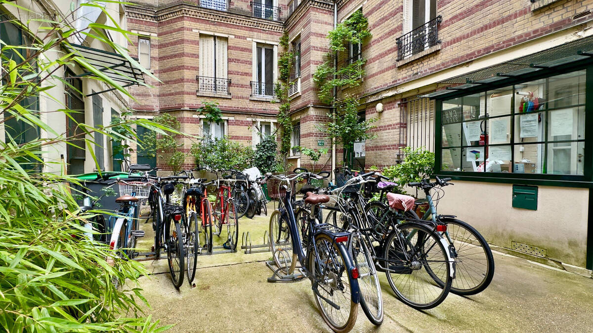 Appartement à PARIS-20E