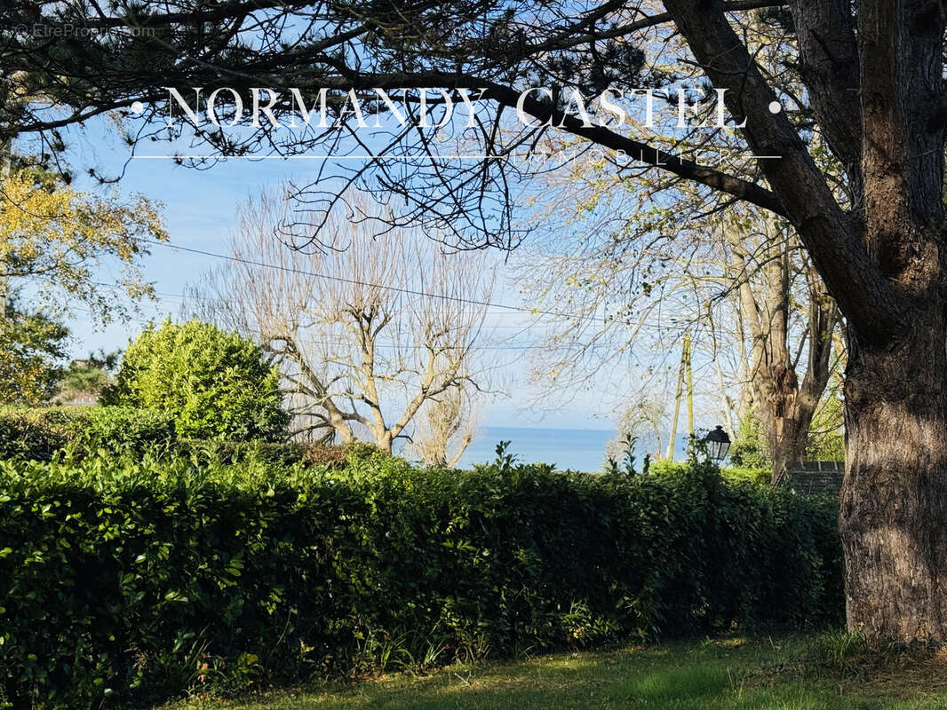 Maison à TROUVILLE-SUR-MER