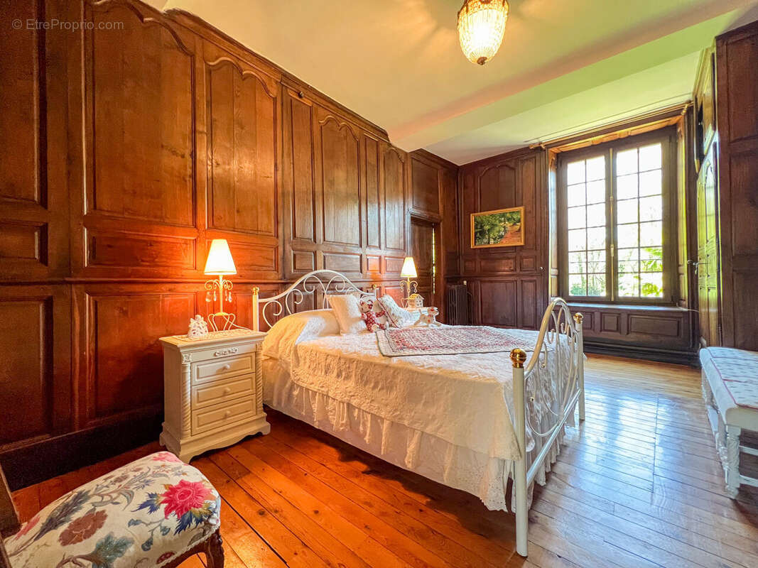 Maison à SAINT-PIERRE-DU-REGARD