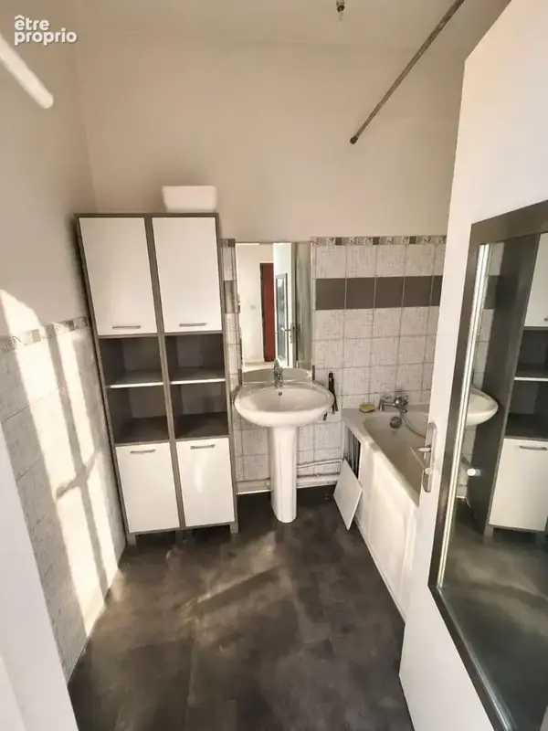 T3 avec DOUBLE BALCON, parking couvert et cave ! - photo 6