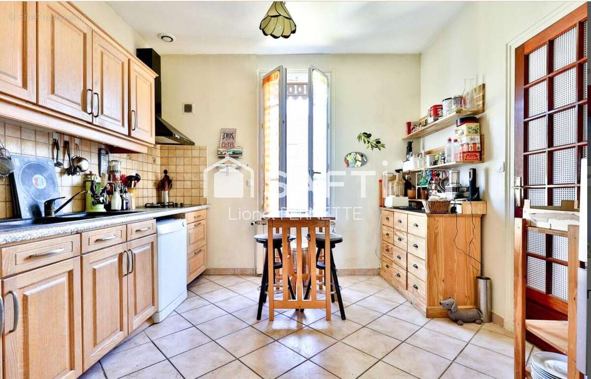 Photo 4 - Maison à VILLEURBANNE