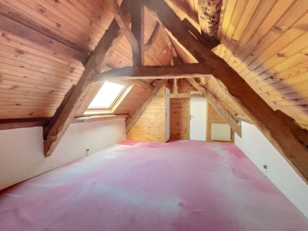 Maison à FONTAINE-HENRY