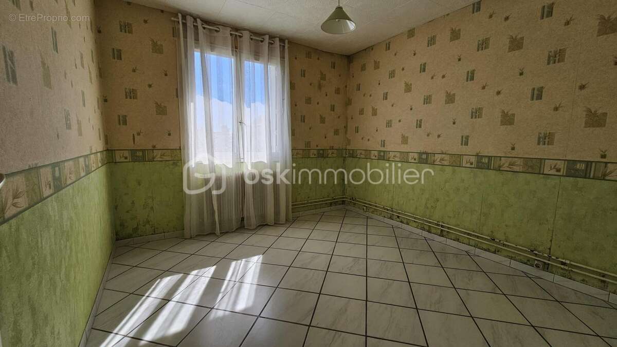 Maison Mitoyenne à Saint-Jean-de-la-Ruelle - photo 12