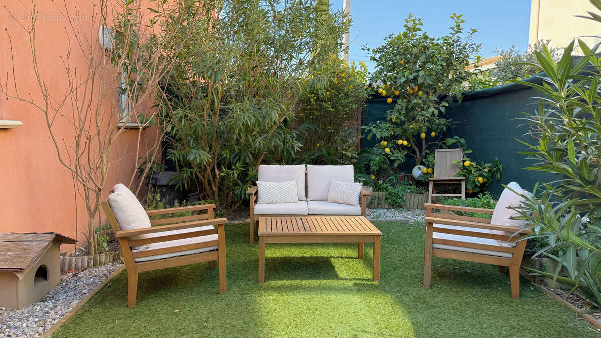 Appartement à SANARY-SUR-MER
