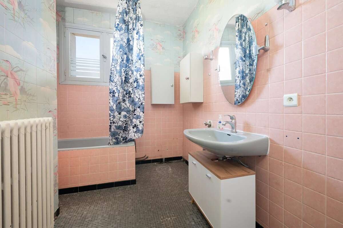  Maison 140 m² + T2 + T3 + Garage – Grand terrain 1 350m² – Saint-Paul-sur-Save - photo 8
