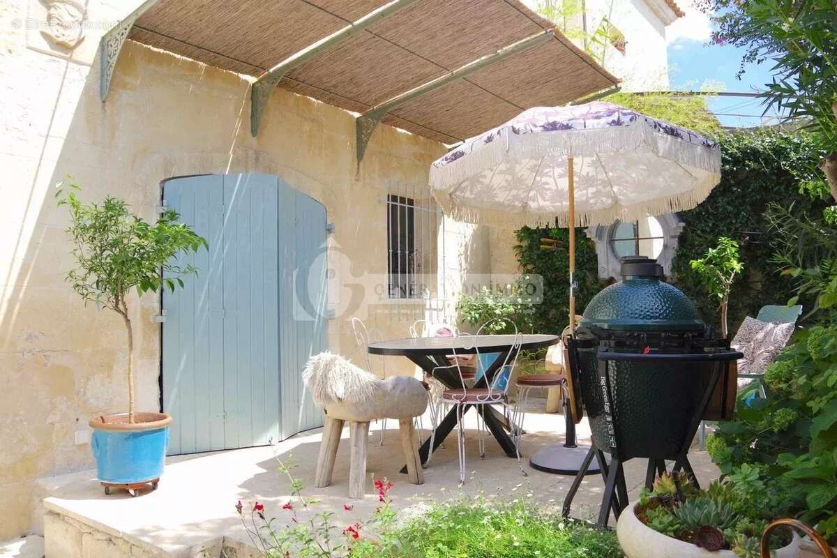 Maison ancienne rénovée T5 coeur de village de Fontvieille - photo 30