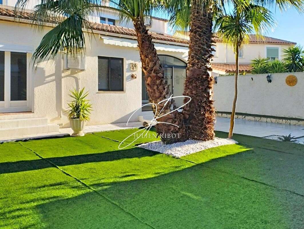 Photo 2 - Maison à SAUVIAN