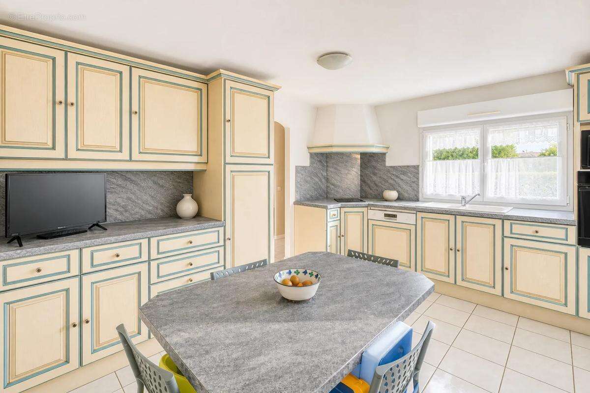 Maison de 6 pièces de 127 m² à Châtelaillon-Plage - photo 2