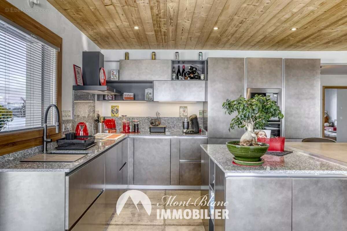 Appartement à COMBLOUX