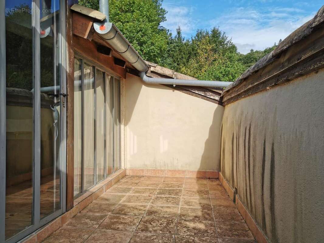   - Maison à ANTRAIGUES-SUR-VOLANE