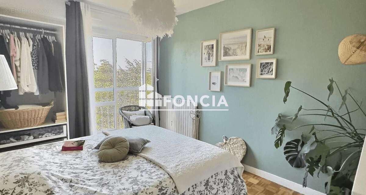 Appartement à SAINT-ETIENNE