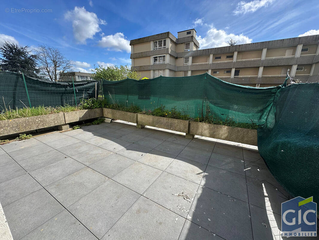 Appartement à HEROUVILLE-SAINT-CLAIR