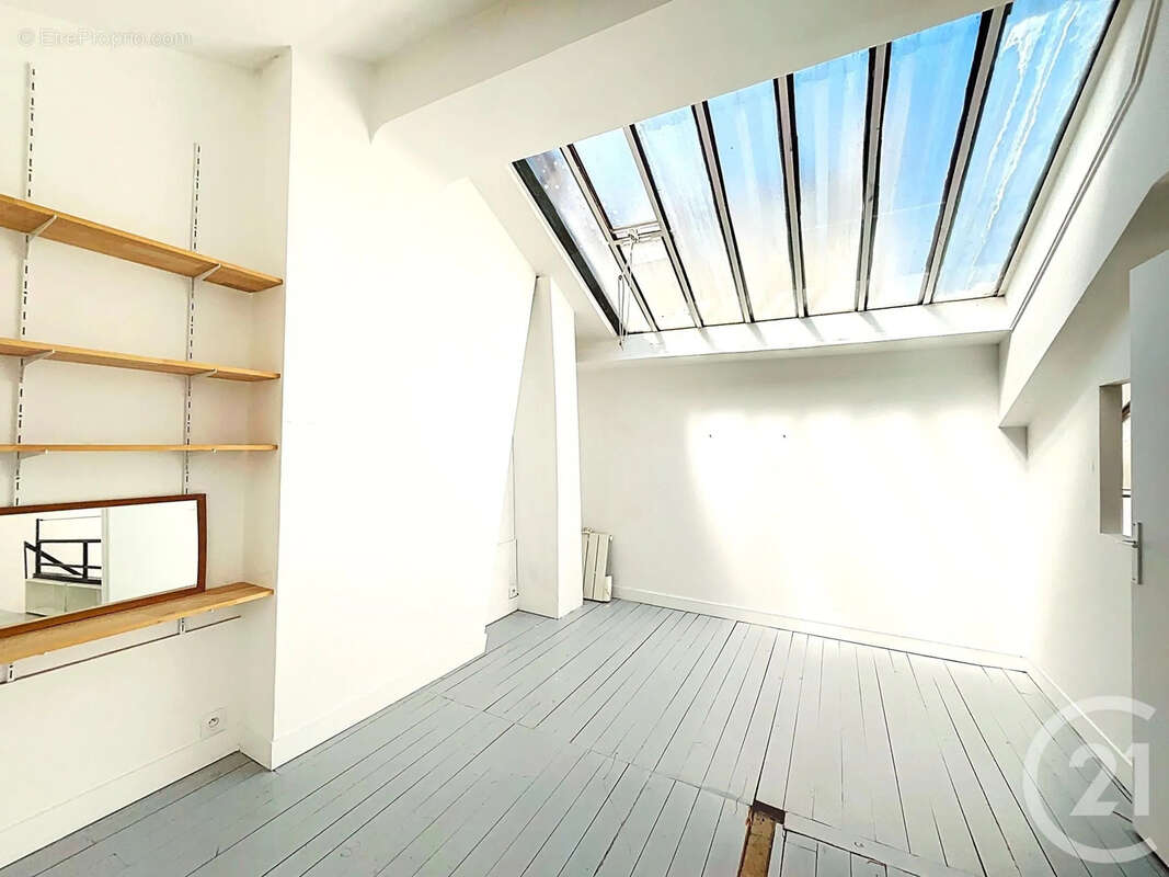 Appartement à PARIS-14E