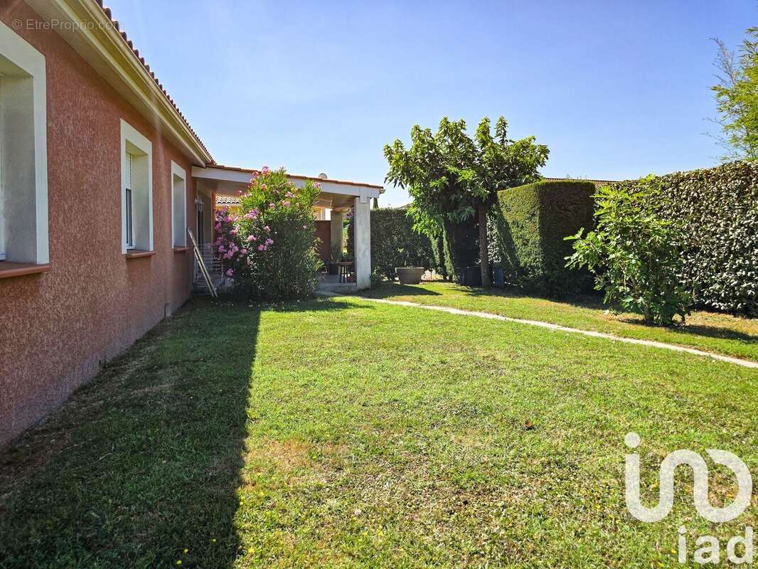 Photo 2 - Maison à SAINT-ETIENNE-DE-TULMONT