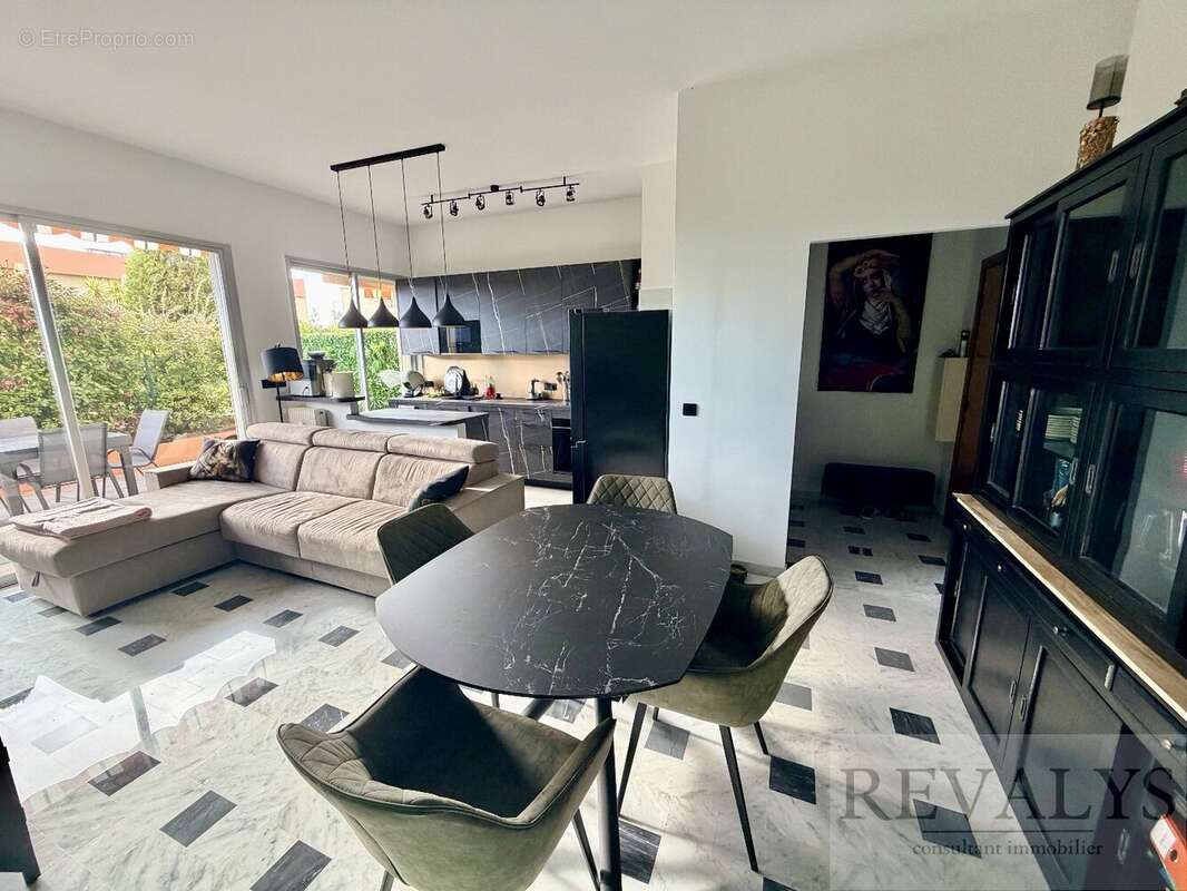 Appartement à CAP-D'AIL