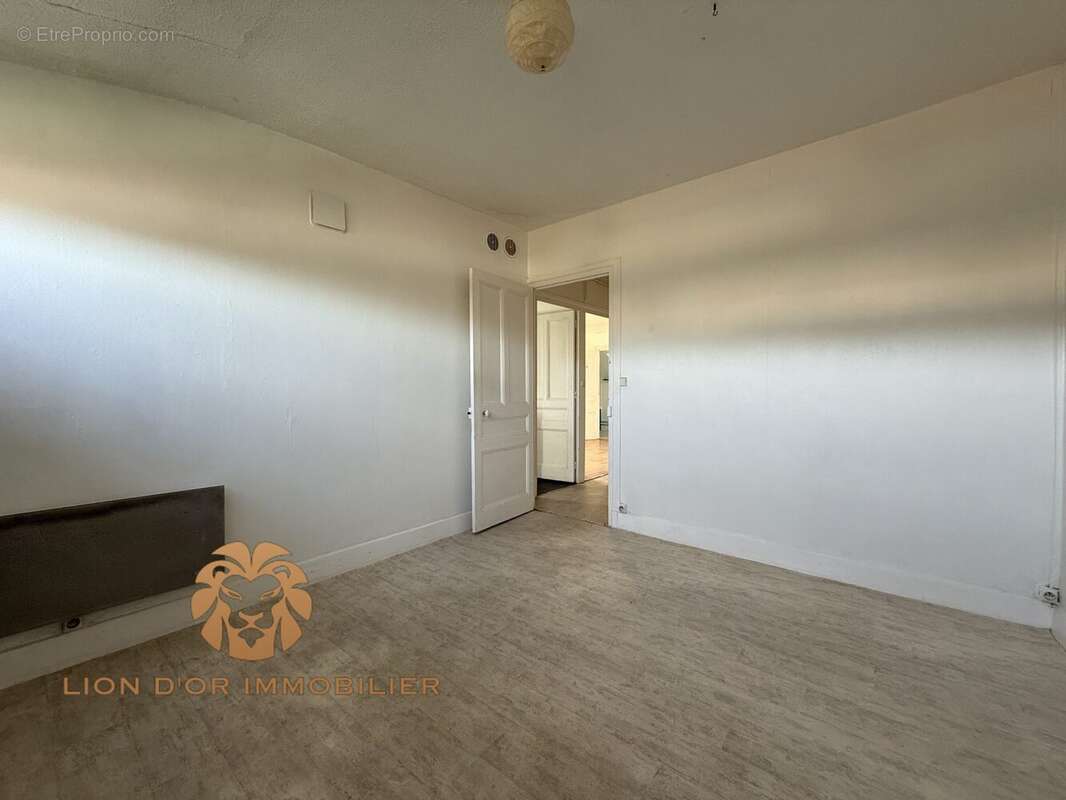 Appartement 56 m² à Neuville-Sur-Saone  - photo 9
