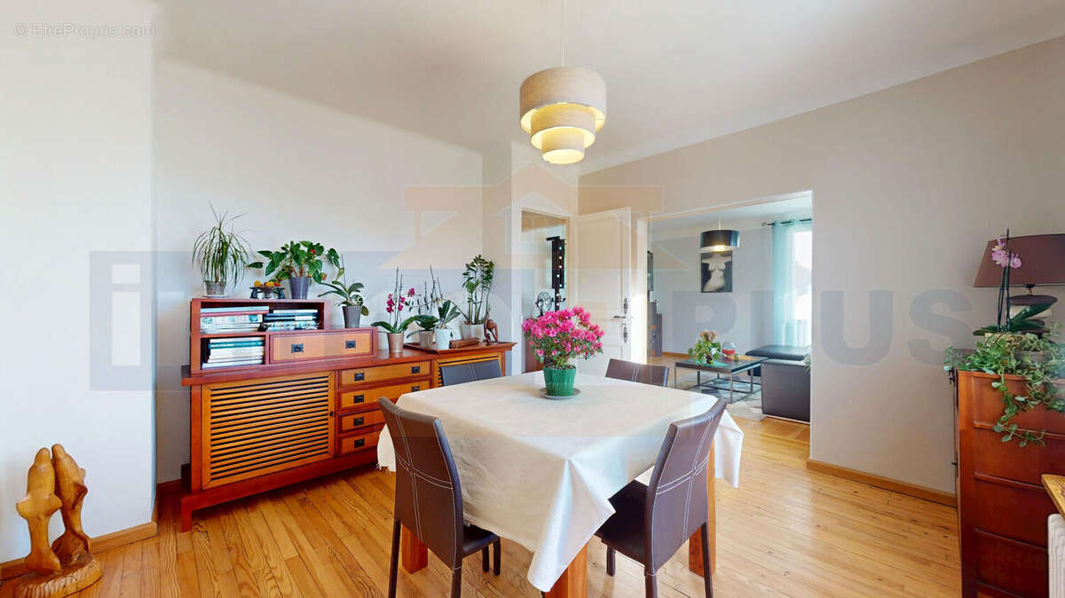 Maison à BOIS-D'ARCY