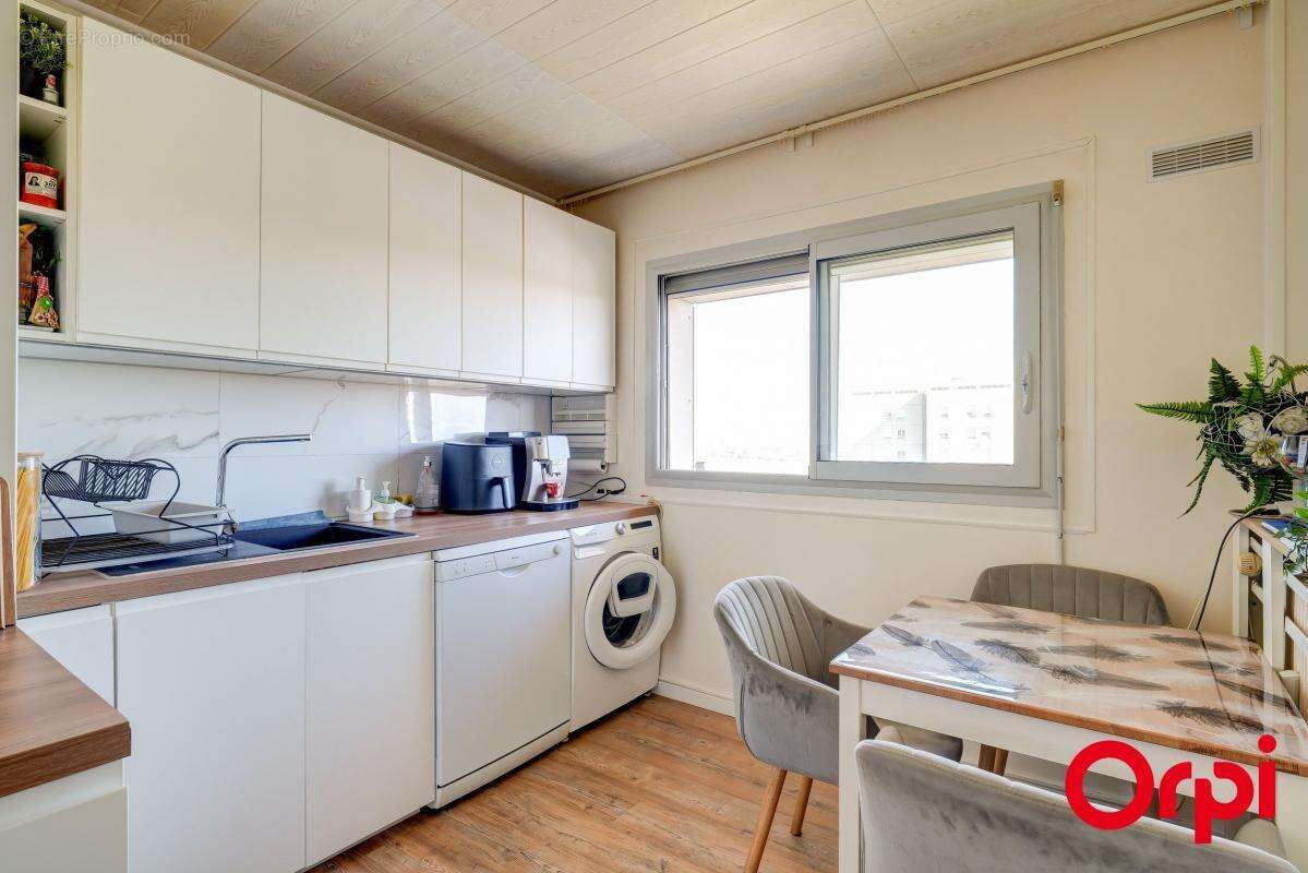 Appartement à VENISSIEUX