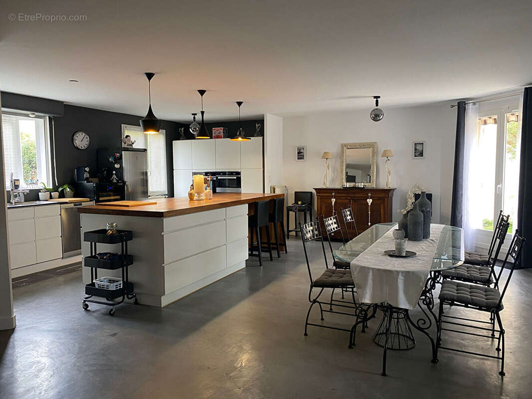 Maison à SOISY-SUR-SEINE