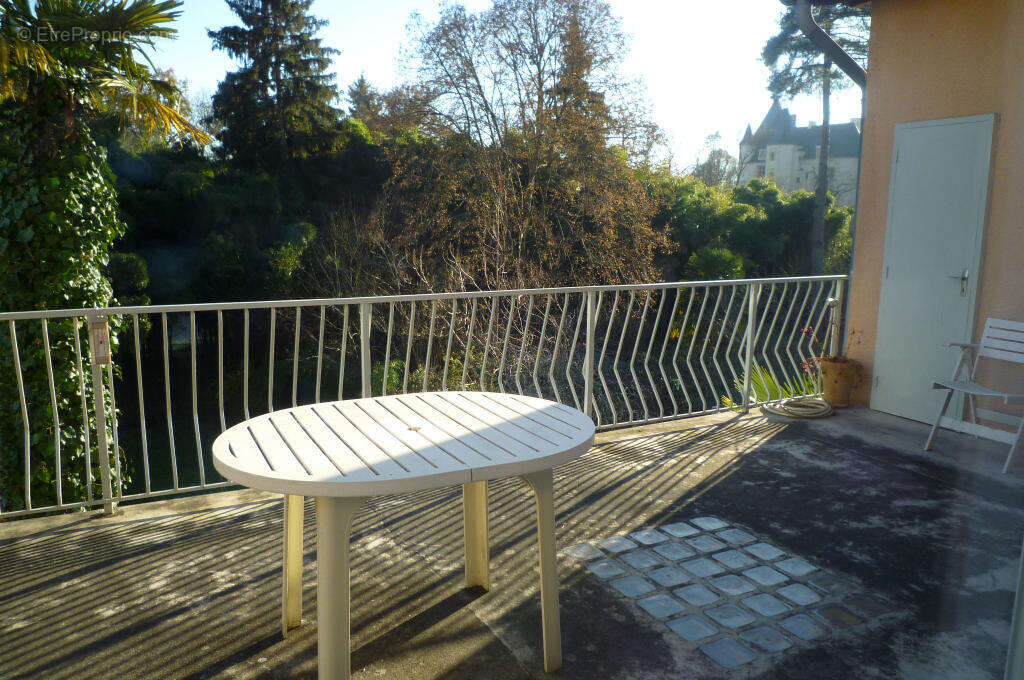 SAINT MARTORY Jolie maison composée de deux appartements avec jardin - photo 10
