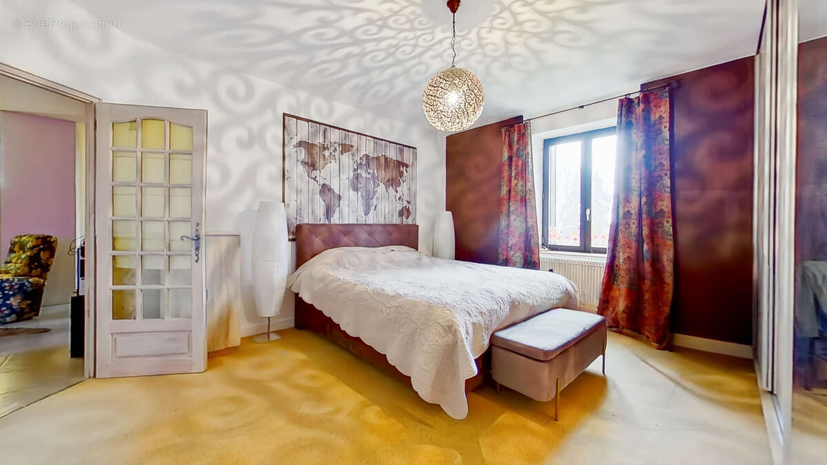 Maison à AZANNES-ET-SOUMAZANNES