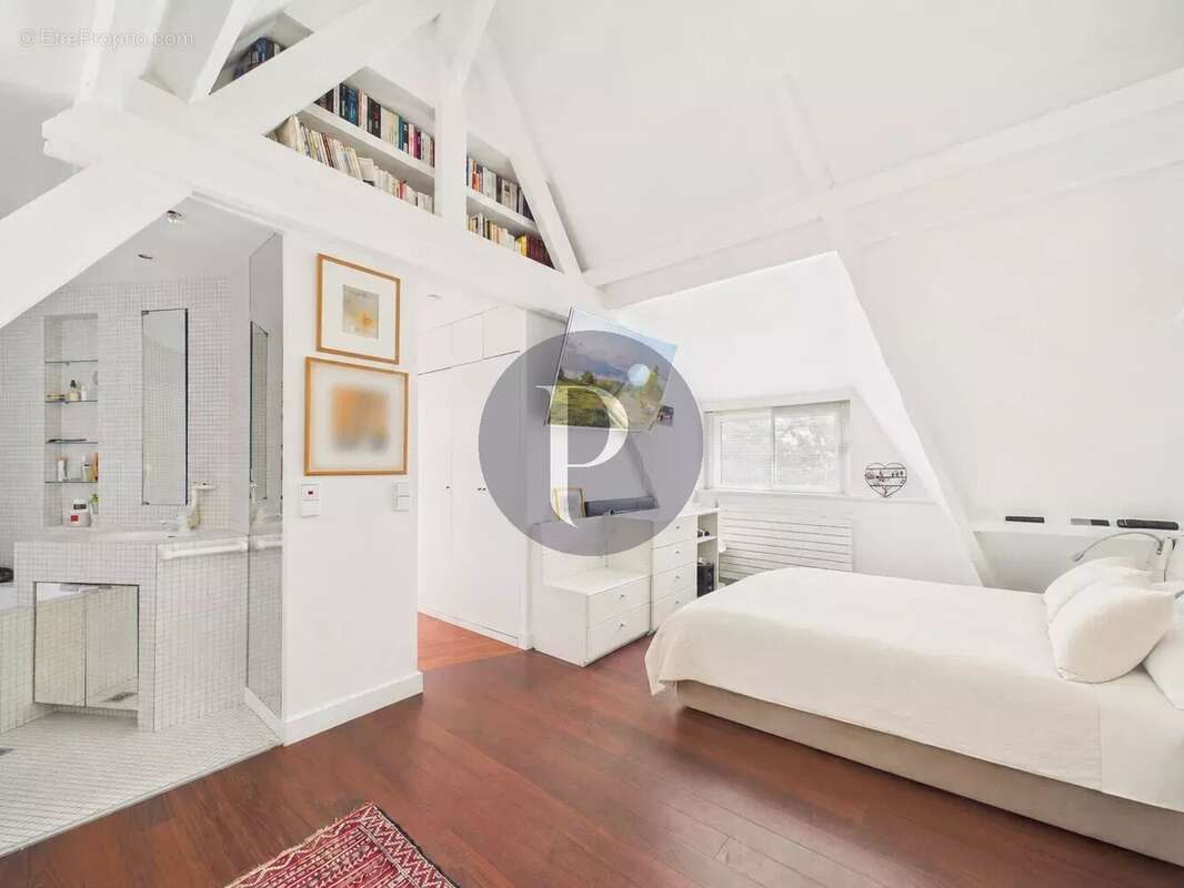 VAUHALLAN – Propriété 7 pièces – Réception 100 m² - Vue dominante – Terrain boisé 4726 m² - photo 14