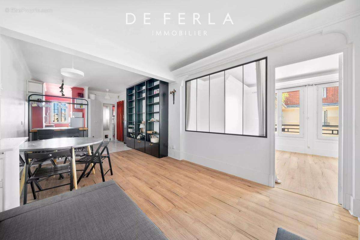 Appartement à PARIS-15E