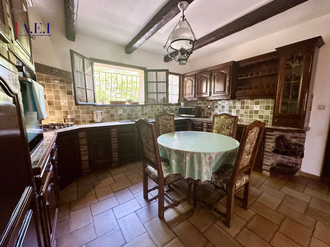 Maison à OLLIOULES