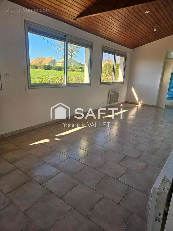 Maison 117 m² à Grand-Brassac  - photo 7