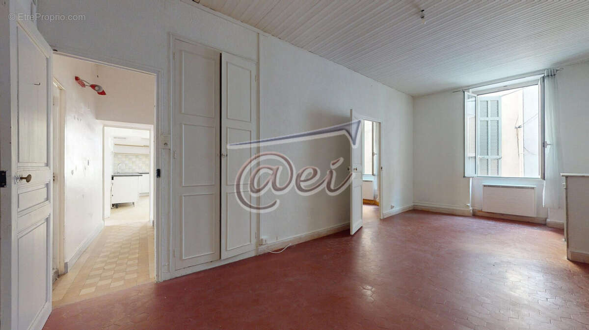 Appartement à SAINT-MAXIMIN-LA-SAINTE-BAUME
