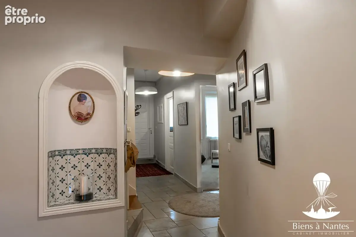 A VENDRE MAISON de VILLE 8 pièces Le Loroux Bottereau 182 m2 - photo 8