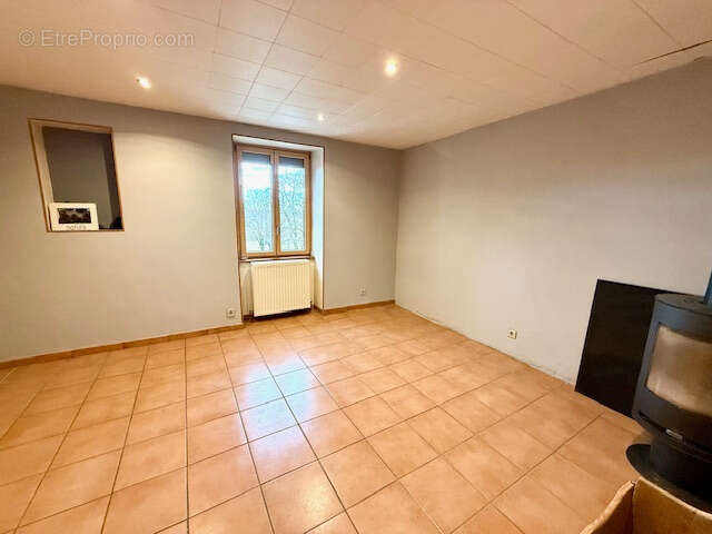 Maison à L'HOPITAL-DU-GROSBOIS