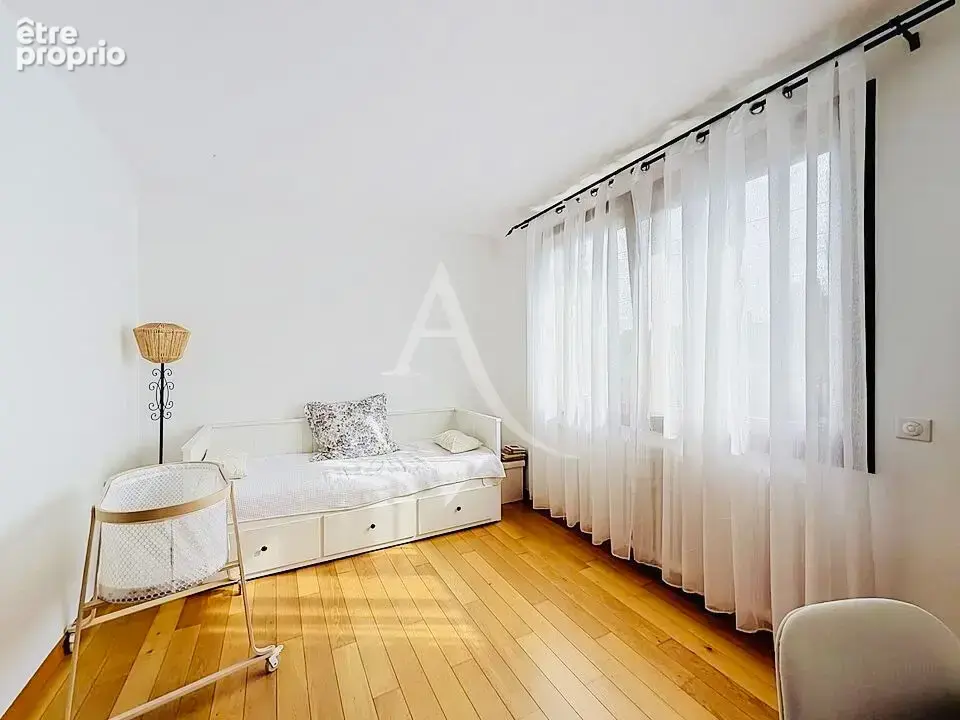 Magnifique maison 5chambres sur sous sol total et jardin sans vis-à-vis - photo 8