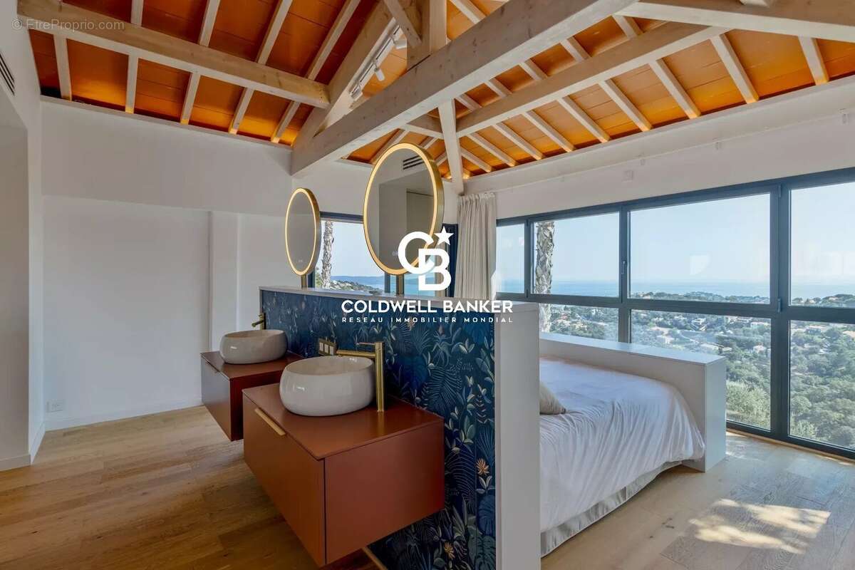 Maison à CAVALAIRE-SUR-MER