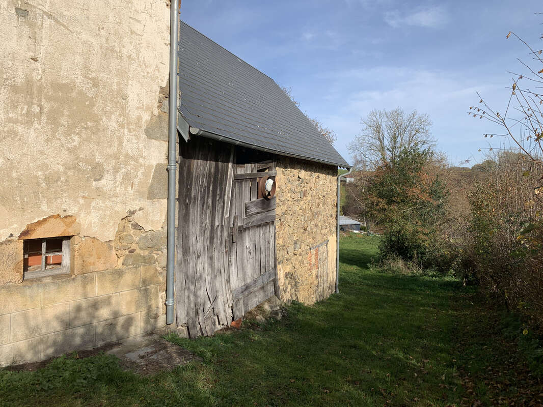 Maison à BUSSIERES