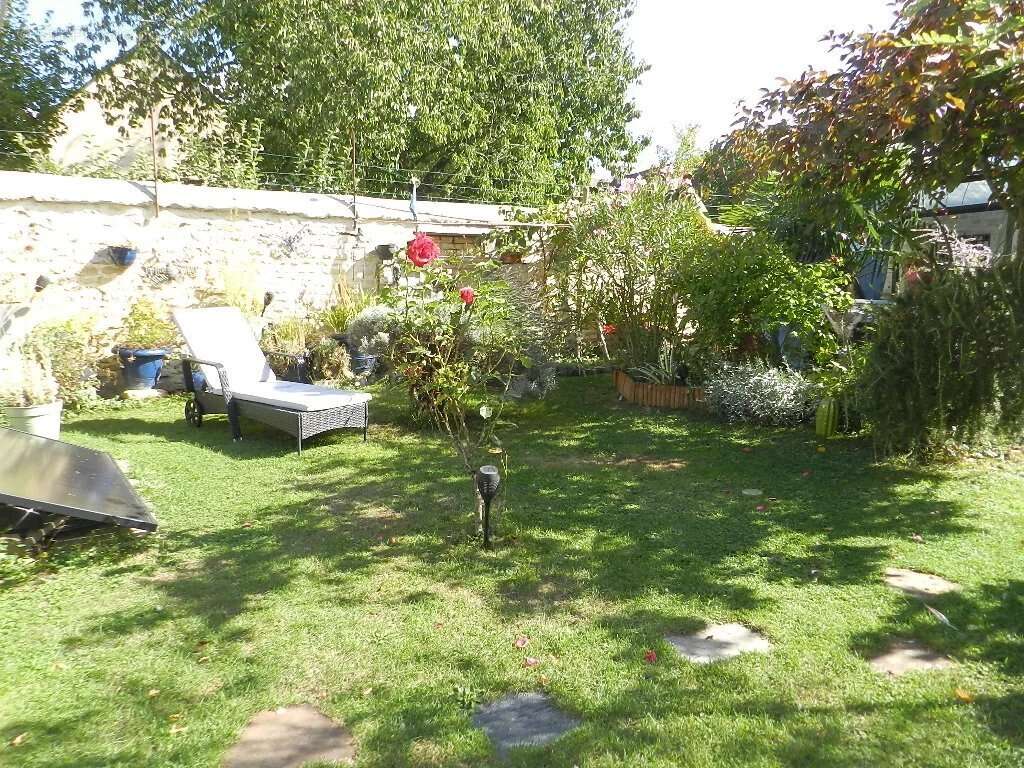 Centre ville, maison entierement restauree avec garage, jardin et jacuzzi. - photo 27