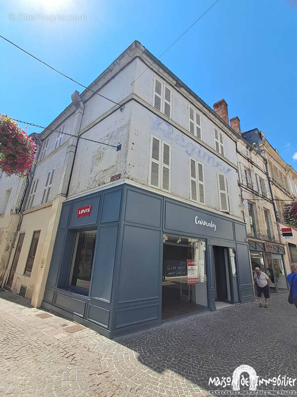 Appartement à COGNAC