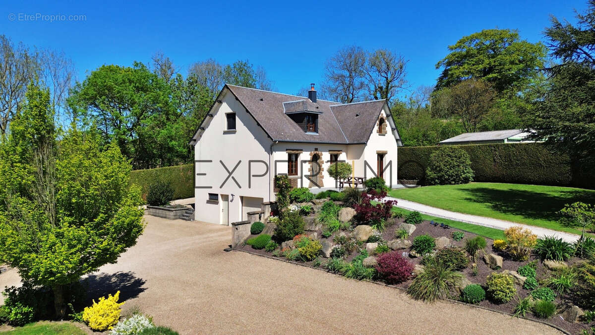 Maison à VILLERS-BOCAGE