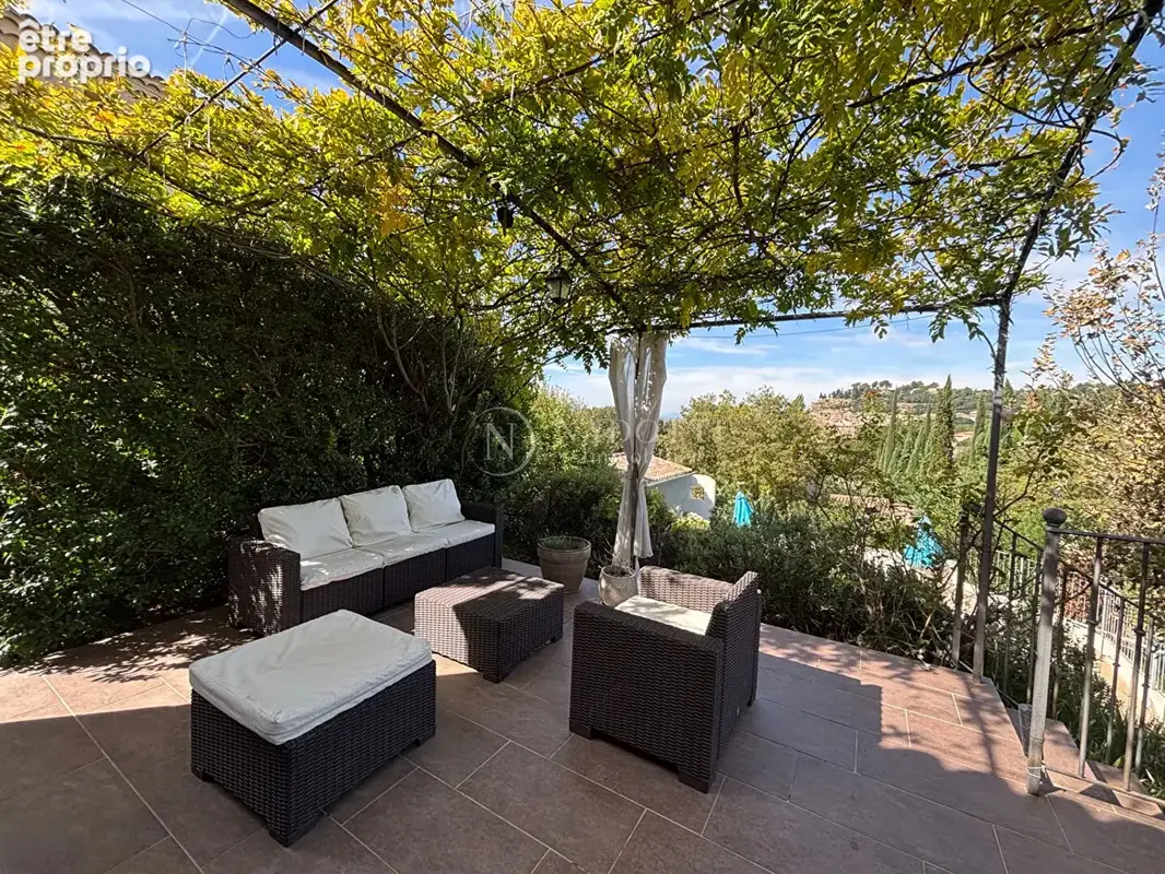 À VENDRE - EXCLUSIVITÉ- Maison Cadenet T6 avec jardin, piscine et garage - photo 4