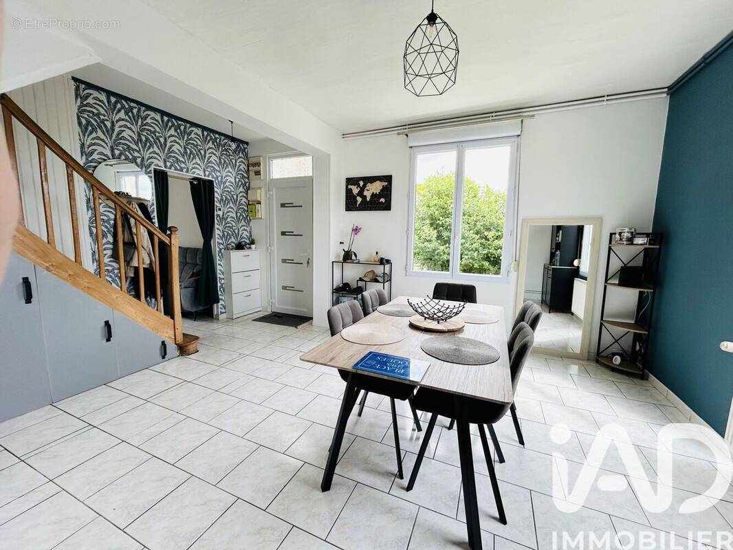 Photo 1 - Maison à LE TRAIT