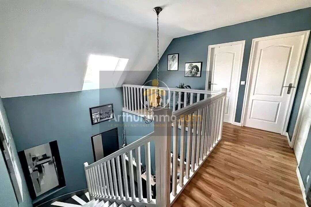 Maison à VERT-SAINT-DENIS