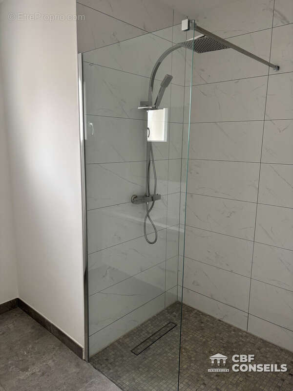 Maison à PONT-DU-CHATEAU