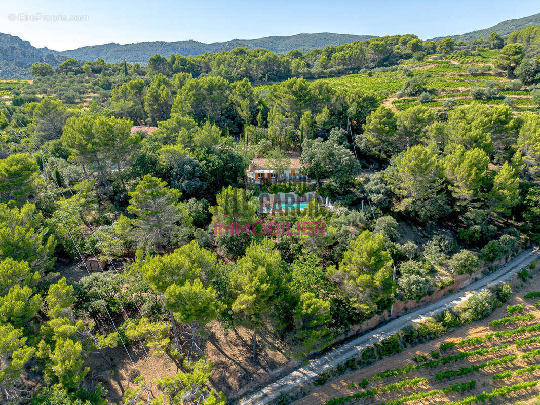 Maison 4 pièces 100 m² à vendre à La Roque-Alric (84190) - photo 3