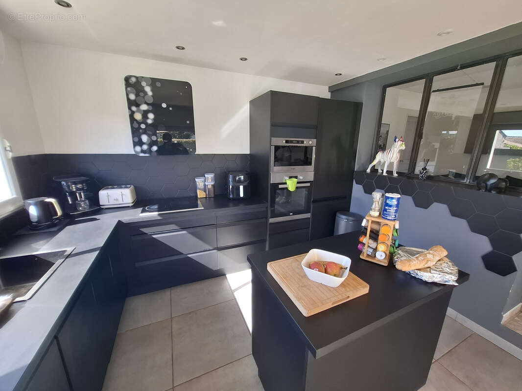 Maison à FONTVIEILLE