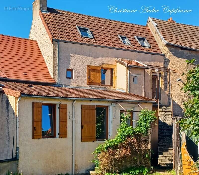 Maison à PARAY-LE-MONIAL