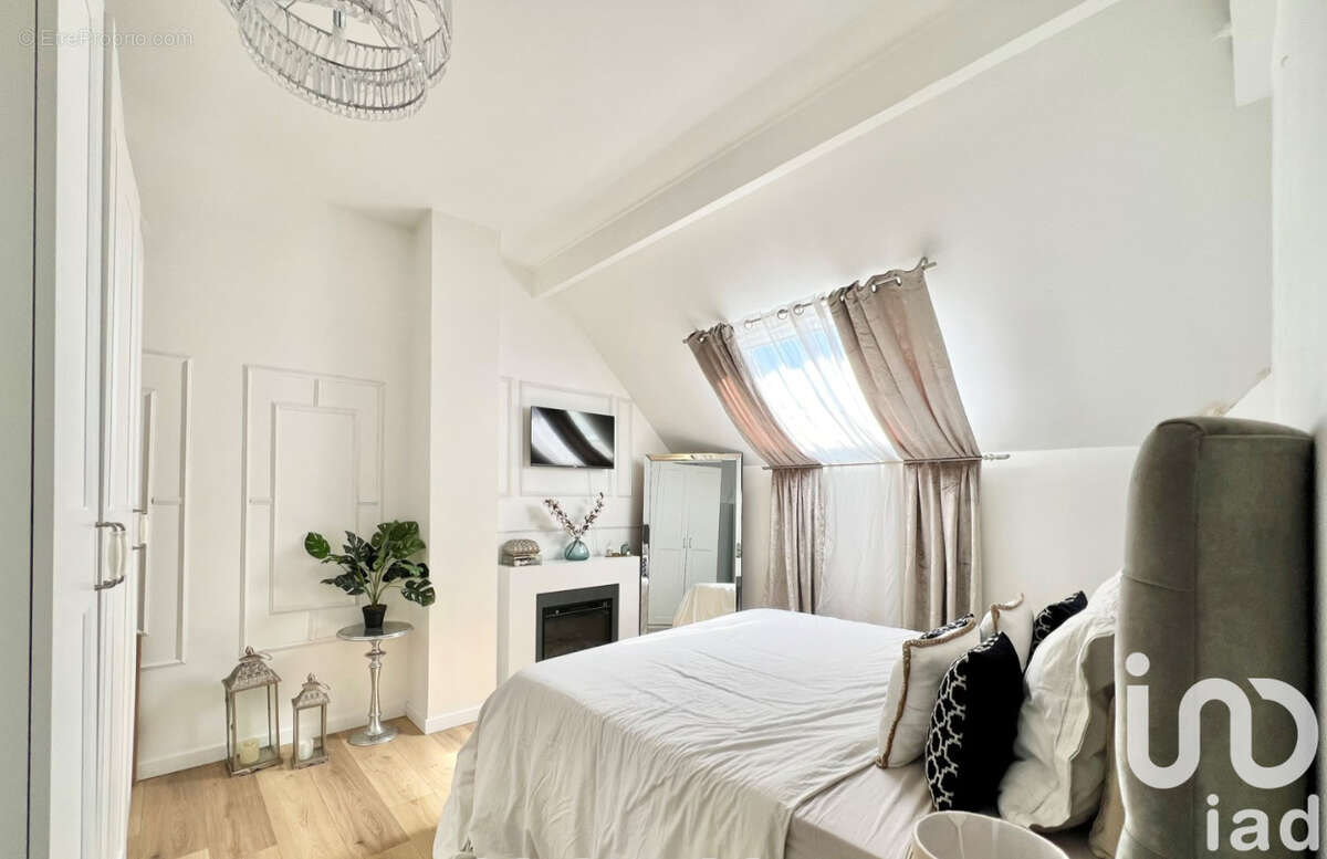 Photo 2 - Maison à CHELLES