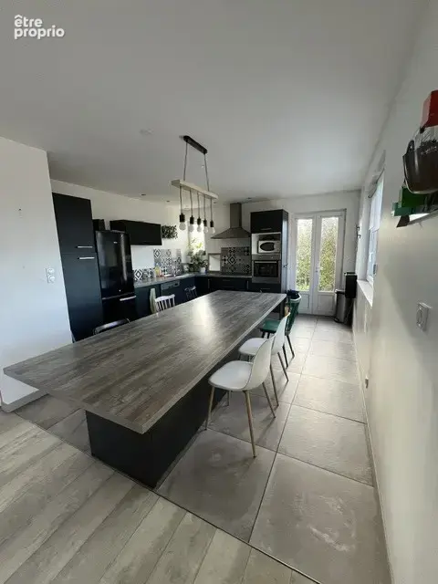 Appartement à UNIEUX