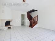 Maison à SERRIS